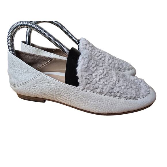 Vionic Leather and Faux Fur Loafer US Womens Size 6.5 EU 37.5 soft leather - Picture 2 of 10